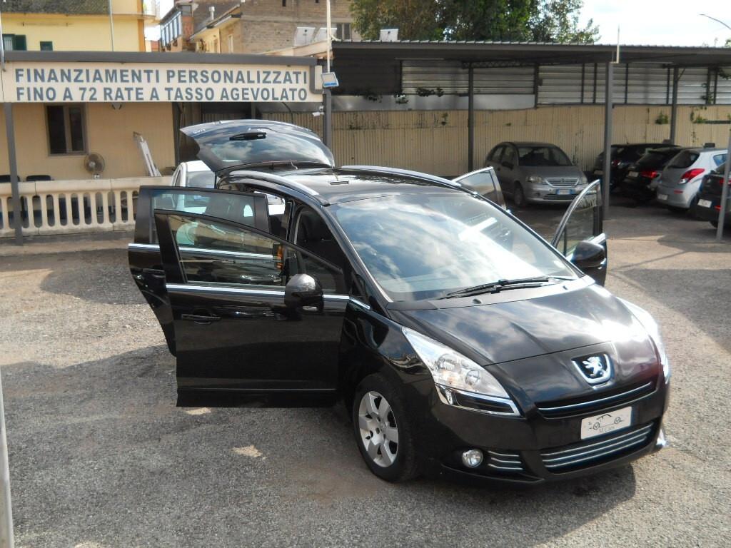 Peugeot 5008 1.6 HDi 115CV Allure