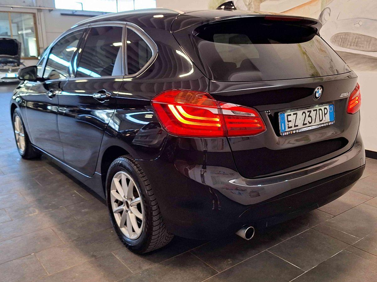 BMW 218d Active Tourer AUTOM - PELLE - VETRI SC - NAVIG - GARANZIA 24 MESI
