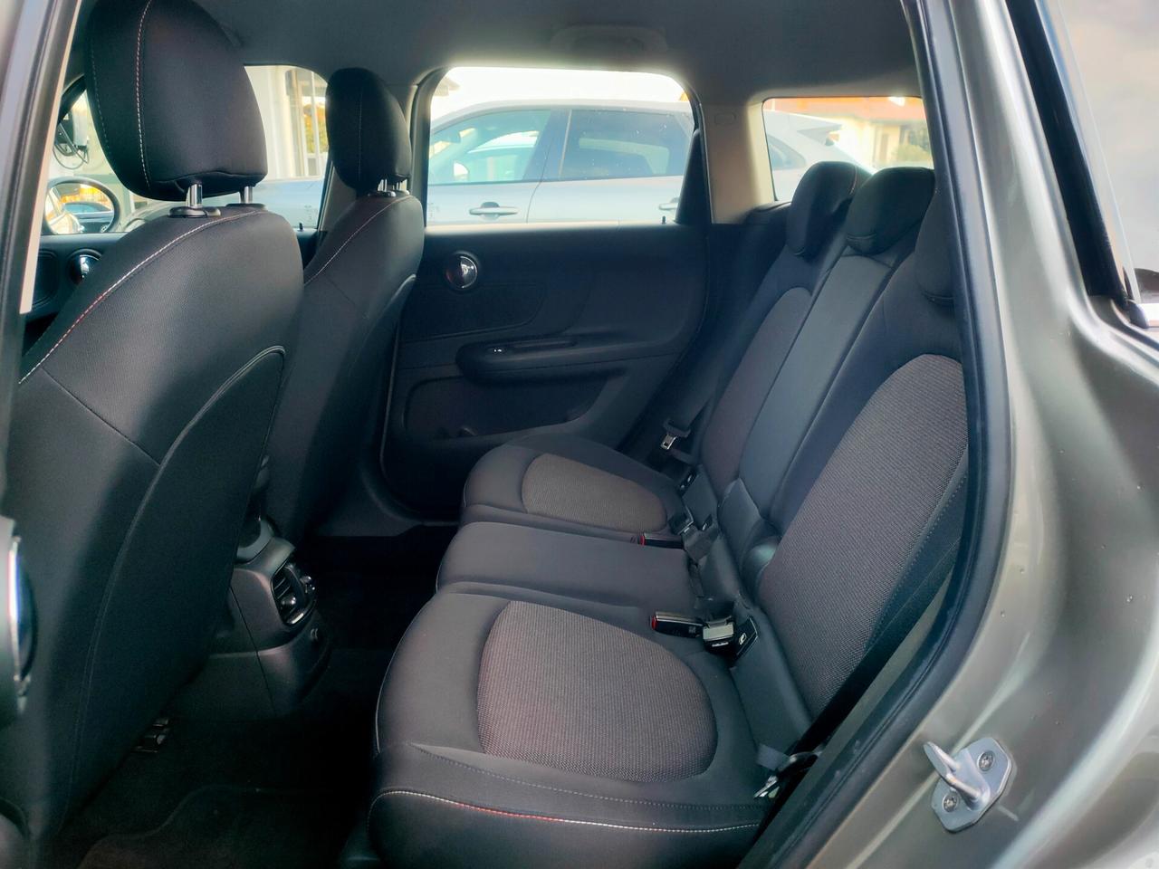 Mini One D Countryman 1.5 Business Automatica iva deducibile neopatentati