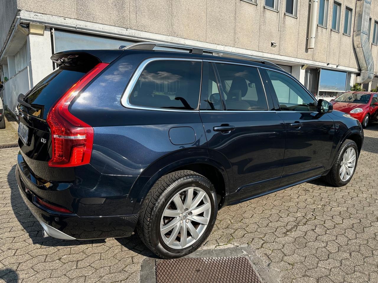Volvo XC 90 XC90 D5 AWD Geartronic 7 posti Momentum