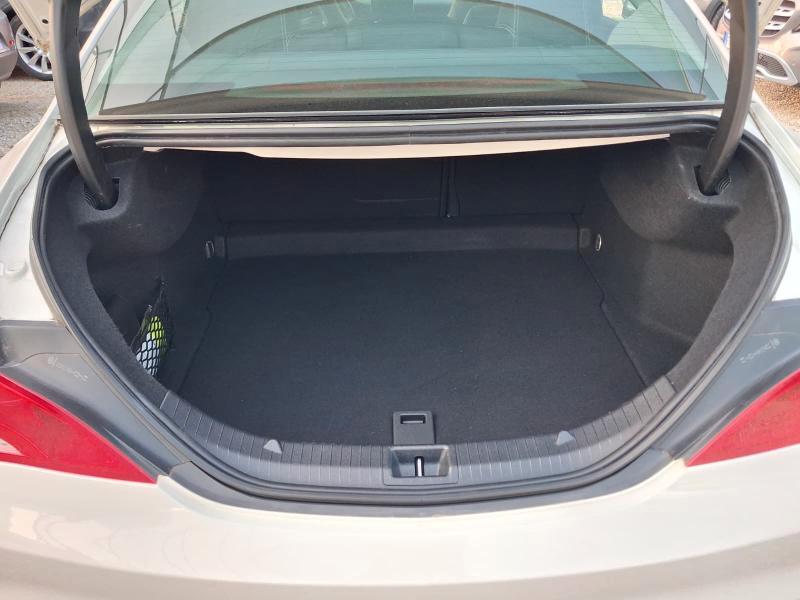 Mercedes CLA Berlina 180 Executive