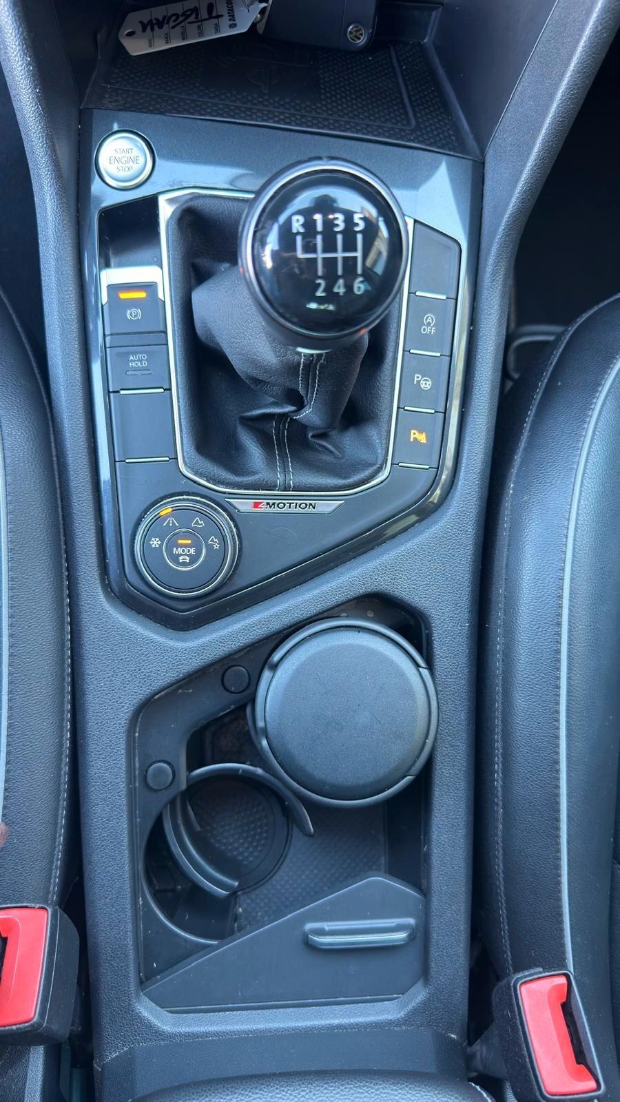 Volkswagen Tiguan 2.0 TDI SCR DSG 4MOTION R-LINE