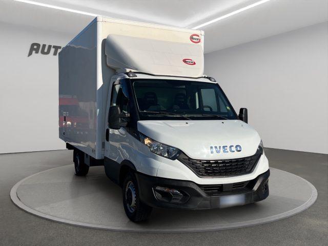 IVECO Daily 35C12 furgonato box