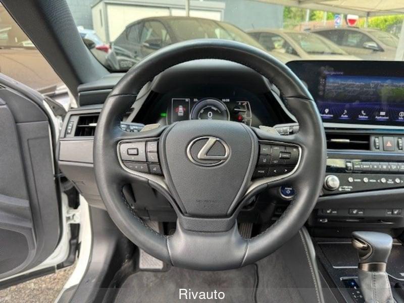 Lexus ES Hybrid Executive