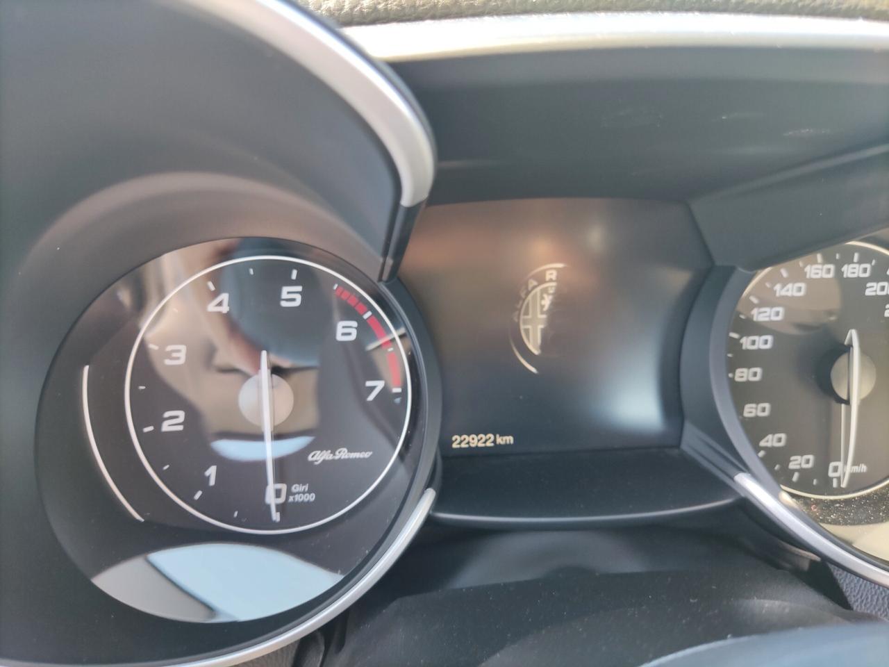 Alfa Romeo Giulia 2.0 Turbo 200 CV AT8 Business
