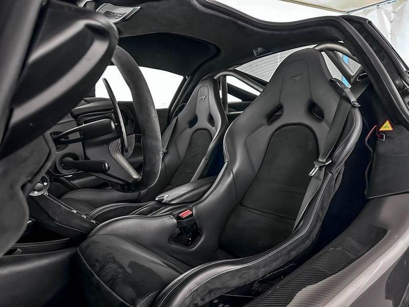 McLaren 720S Coupe - McLaren Milano