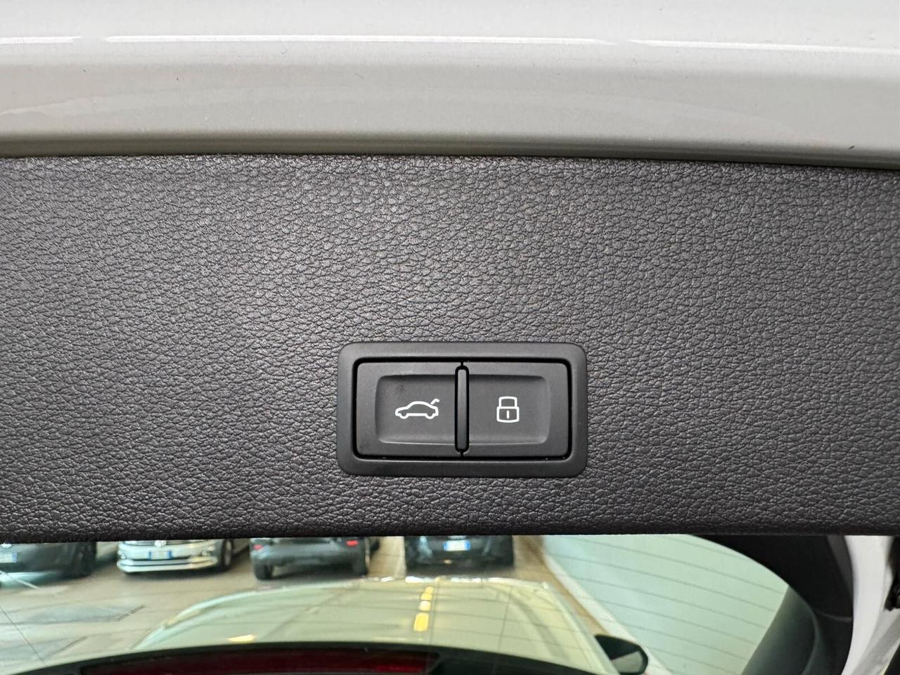 Audi Q2 30 TFSI Business