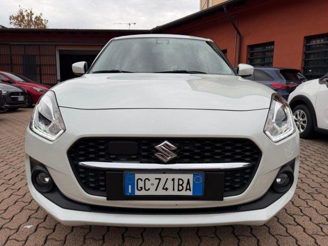 SUZUKI Swift 1.2 Hybrid Top