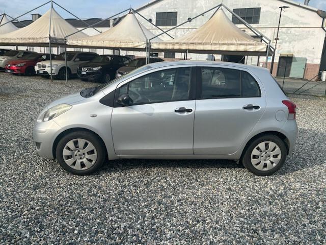 Toyota Yaris 1.0 5 porte Now GPL