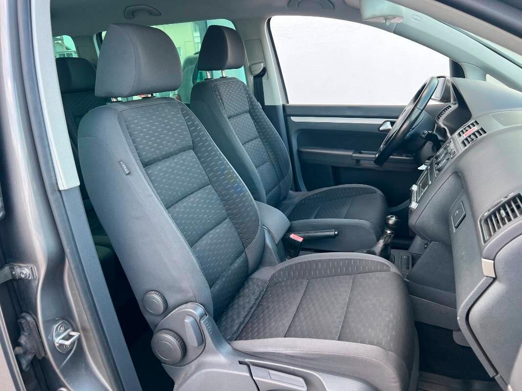 Volkswagen Touran 1.9 tdi Trendline - 7 POSTI -
