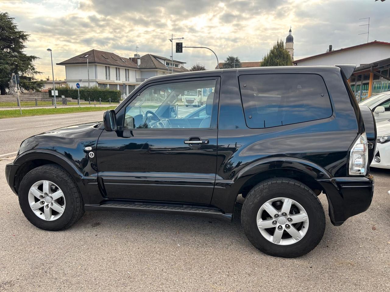Mitsubishi Pajero 3.2 160cv con 230000 km