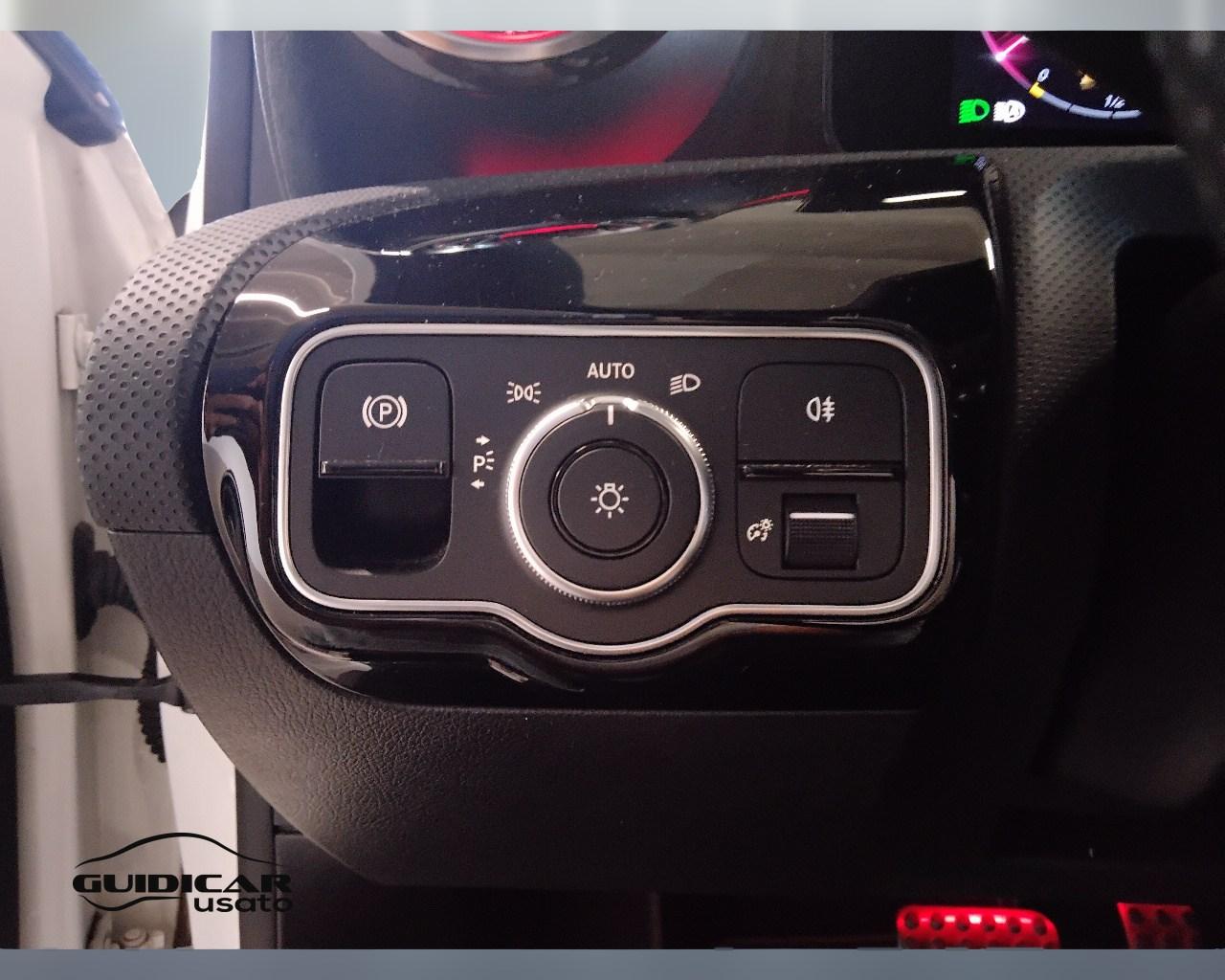 Mercedes-Benz Classe A - W177 2023 - A 180 d AMG Line Advanced Plus auto
