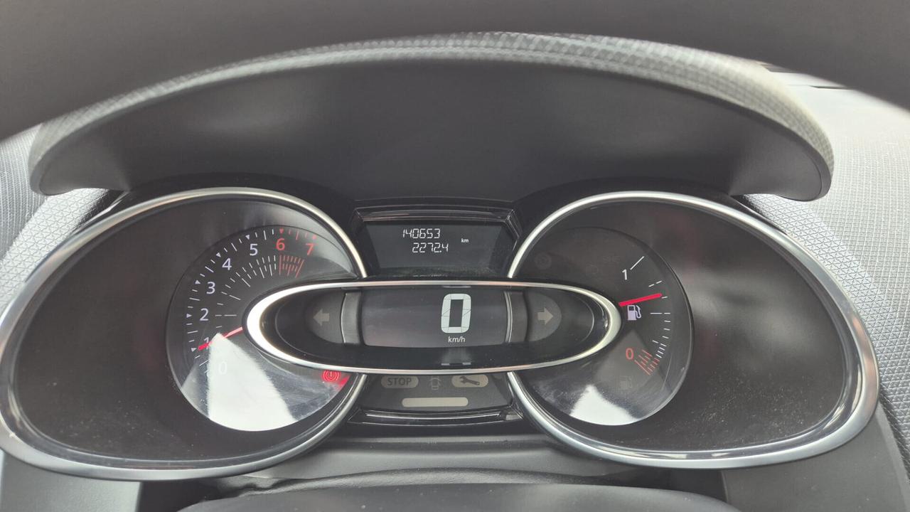 Renault Clio TCe 12V 90 CV GPL 5 porte Moschino Life