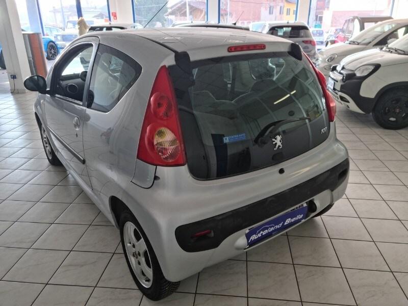 PEUGEOT 107 1.4 HDi 3p. Plaisir