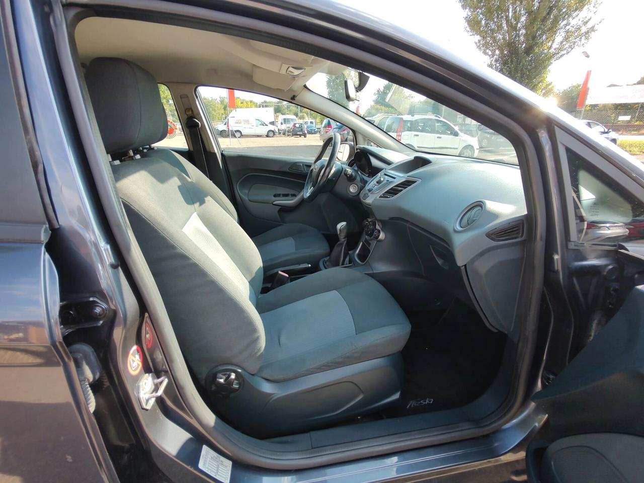 Ford Fiesta 1.2 82 CV 5 porte Titanium, EURO 5, GARANZIA L.12 MESI, OK NEOPATENTATI