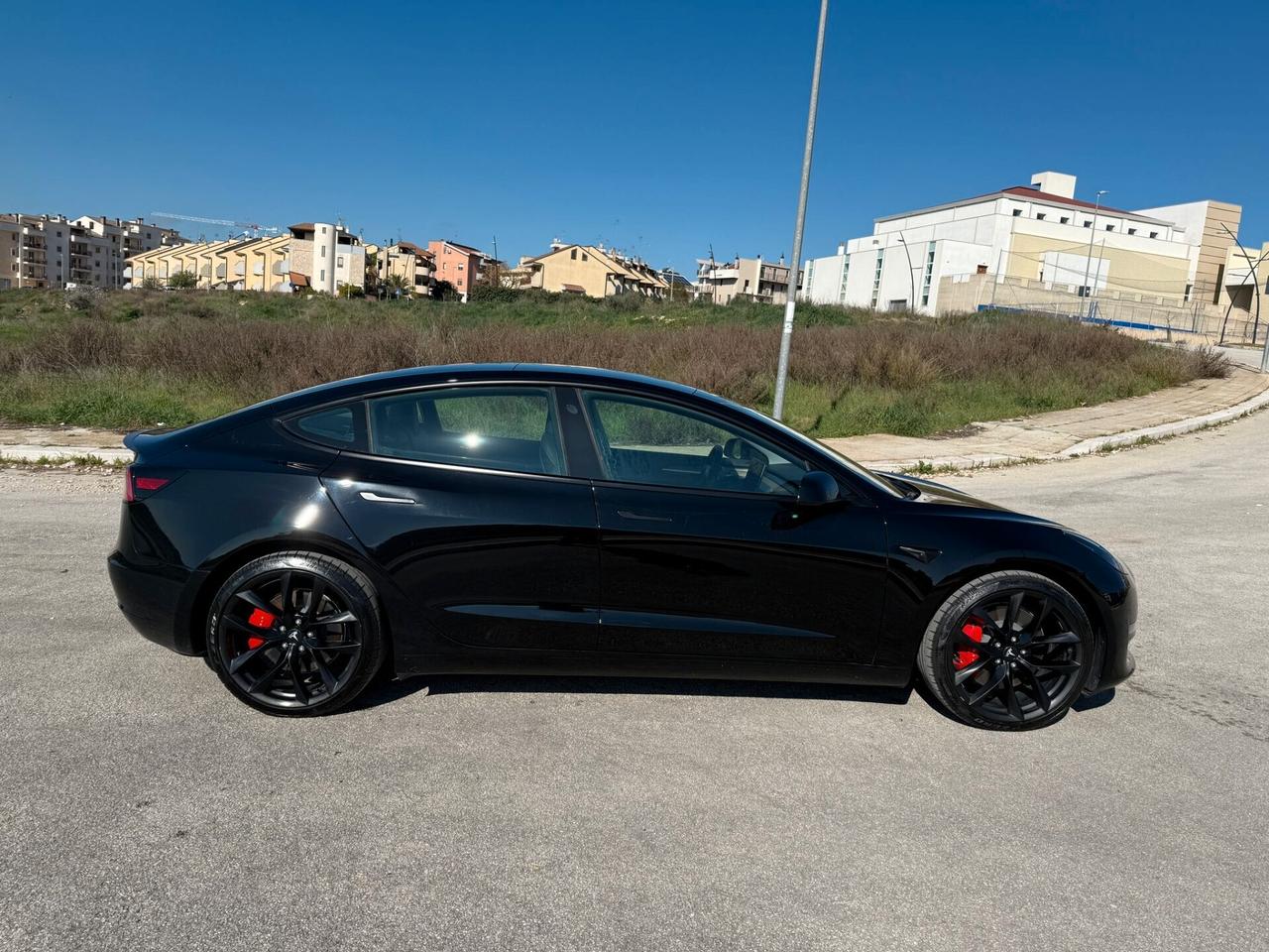 Tesla Model 3 Long Range Dual Motor AWD