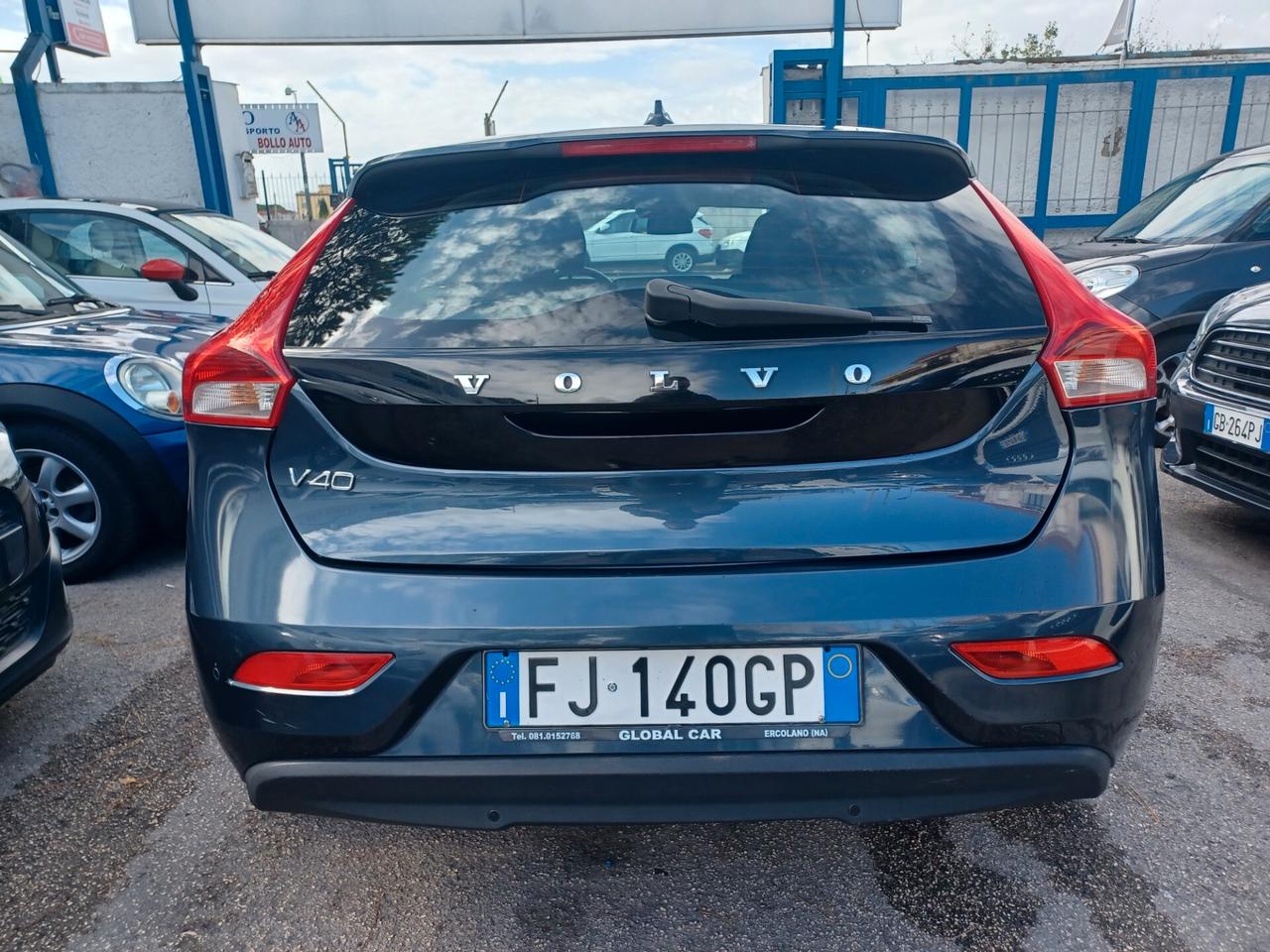 Volvo V40 D3 Geartronic Momentum ANNO 2017