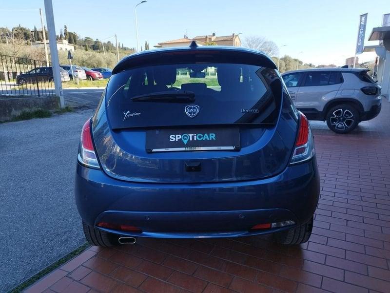 Lancia Ypsilon 1.0 FireFly 5 porte S&S Hybrid Gold Plus