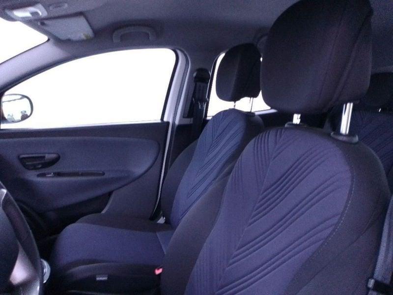 Lancia Ypsilon 1.0 firefly hybrid Gold Plus s&s 70cv 5p.ti