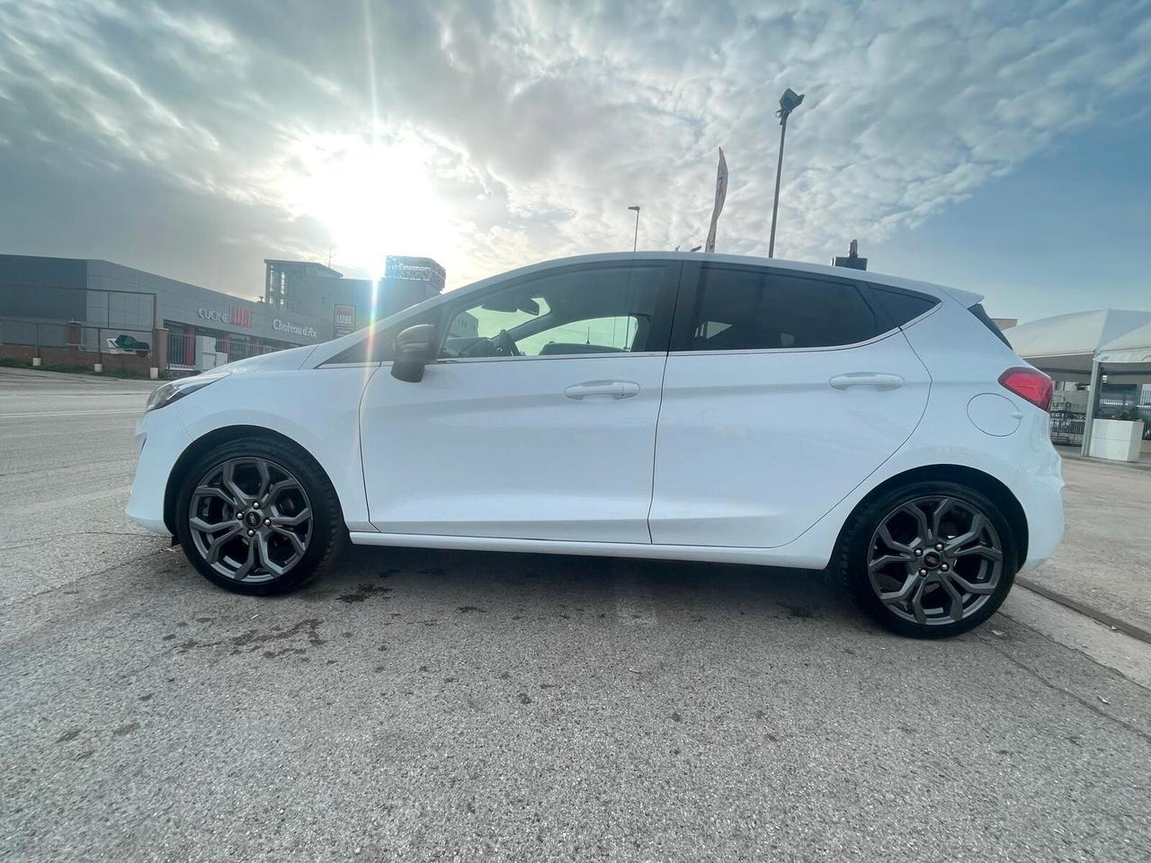 Ford Fiesta 1.5 EcoBlue 5 porte Connect