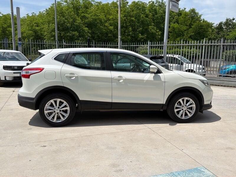 Nissan Qashqai 1.5 dci Tekna 110cv my16