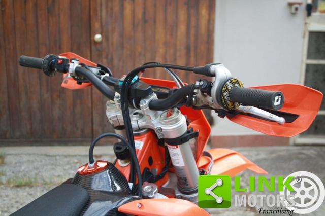 KTM EXC 300 TPI PROTEZIONI IN CARBONIO!