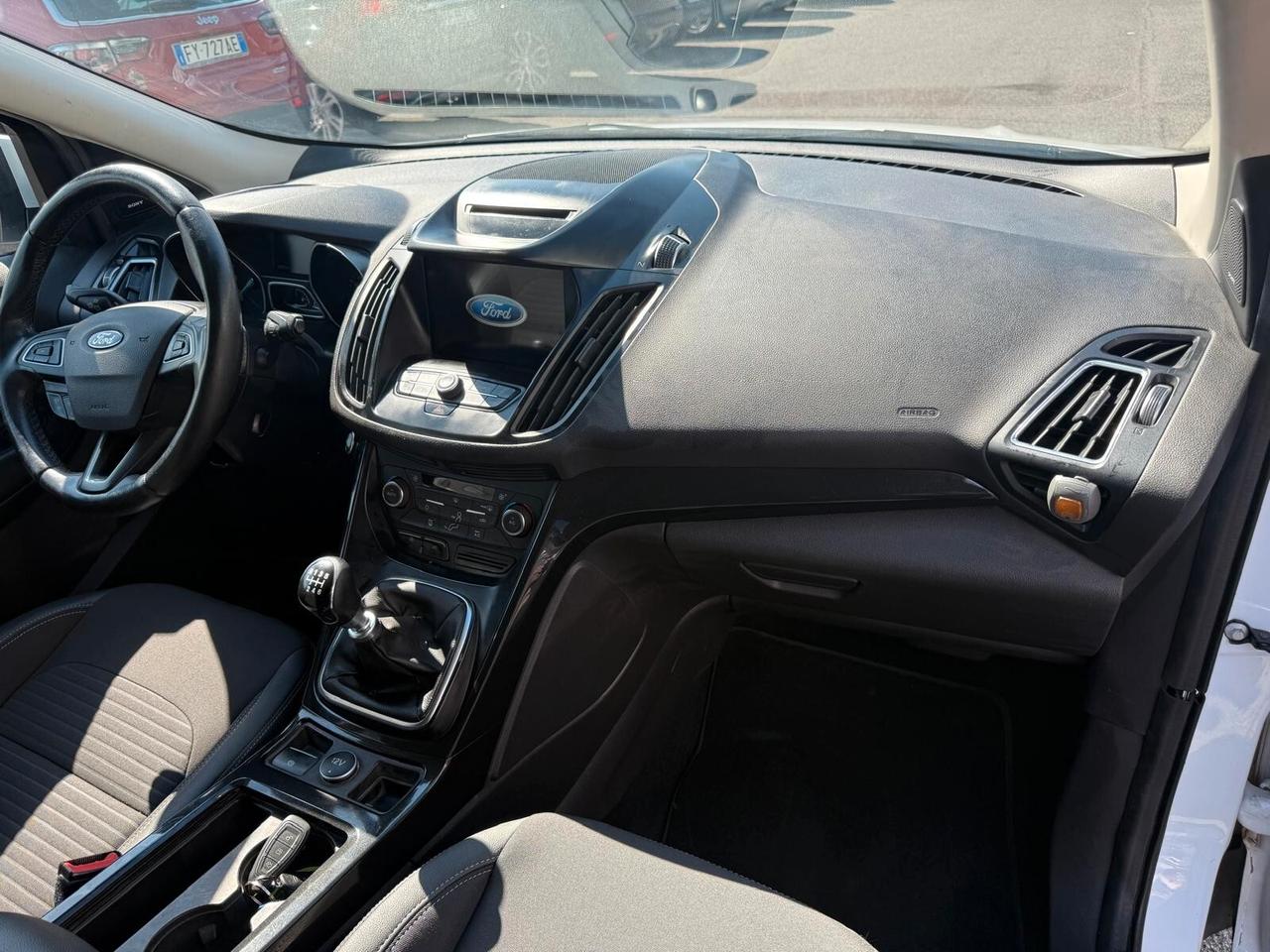 Ford Kuga 1.5 TDCI 120 CV S&S 2WD Titanium