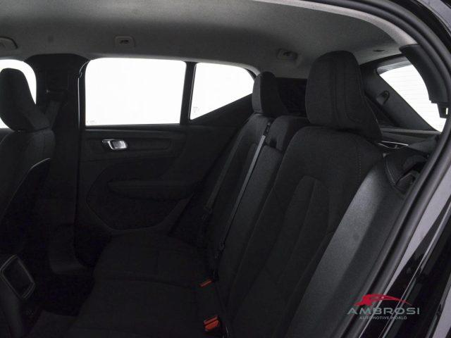 VOLVO XC40 T4 Recharge Plug-in Hybrid automatico Essential 21
