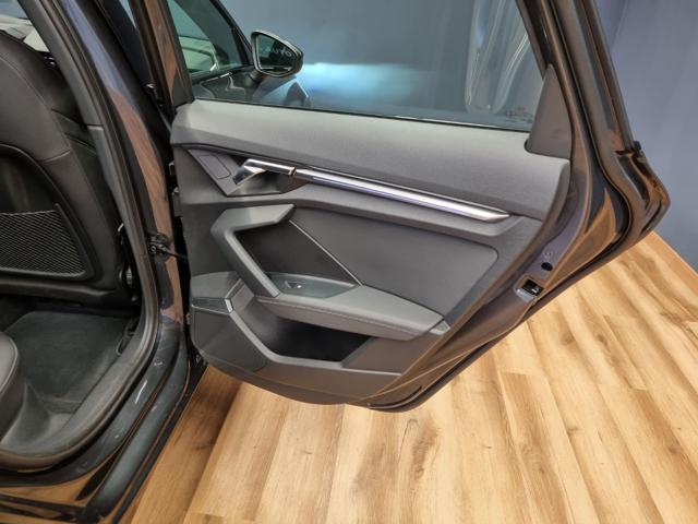 AUDI A3 Sedan 35 TFSI S tronic Business Advanced