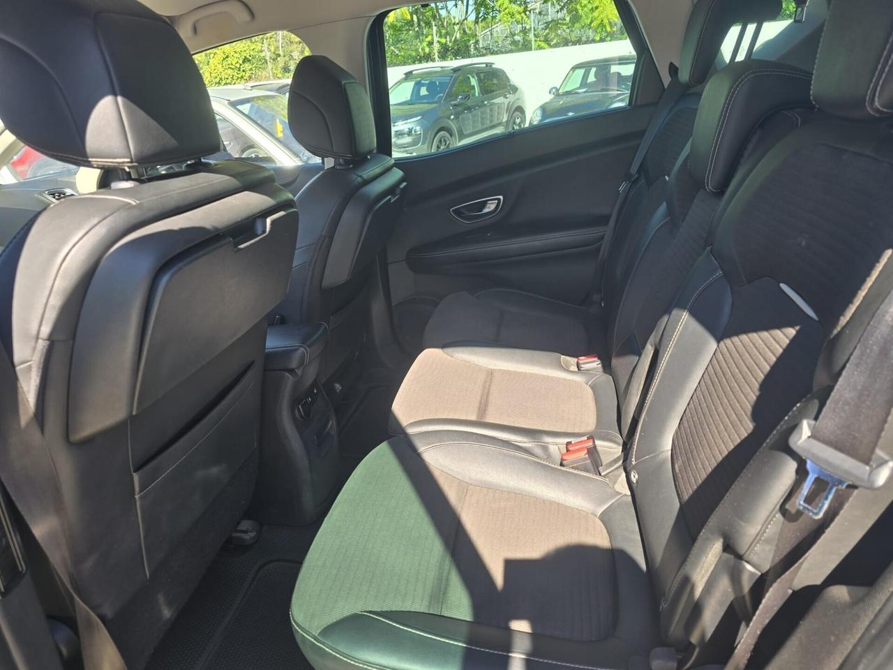 Renault Scenic Scénic dCi 8V 110 CV EDC Ene