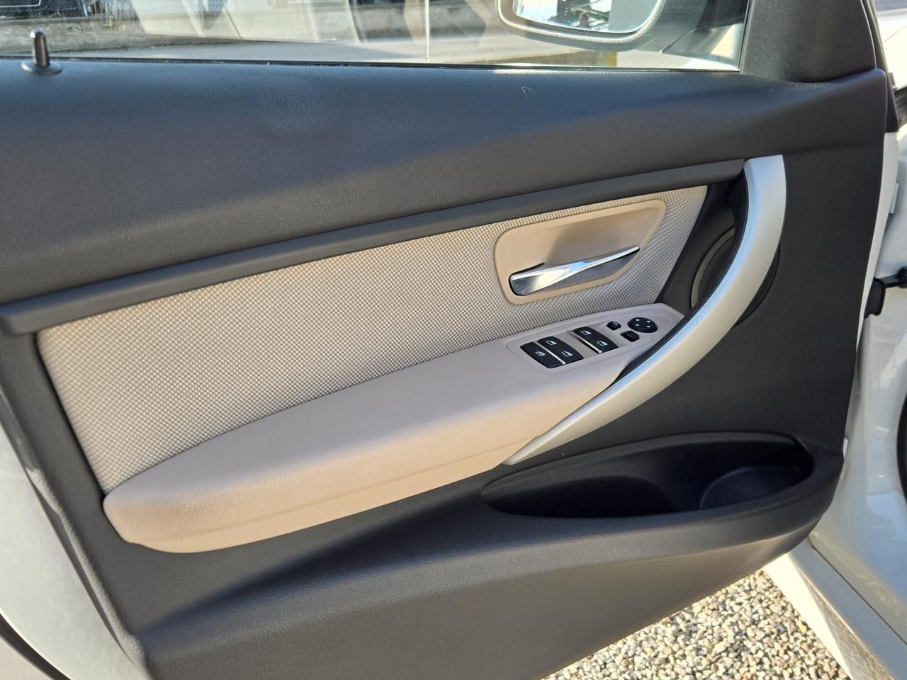 Bmw 320d xDrive Touring UNICO PROPR.