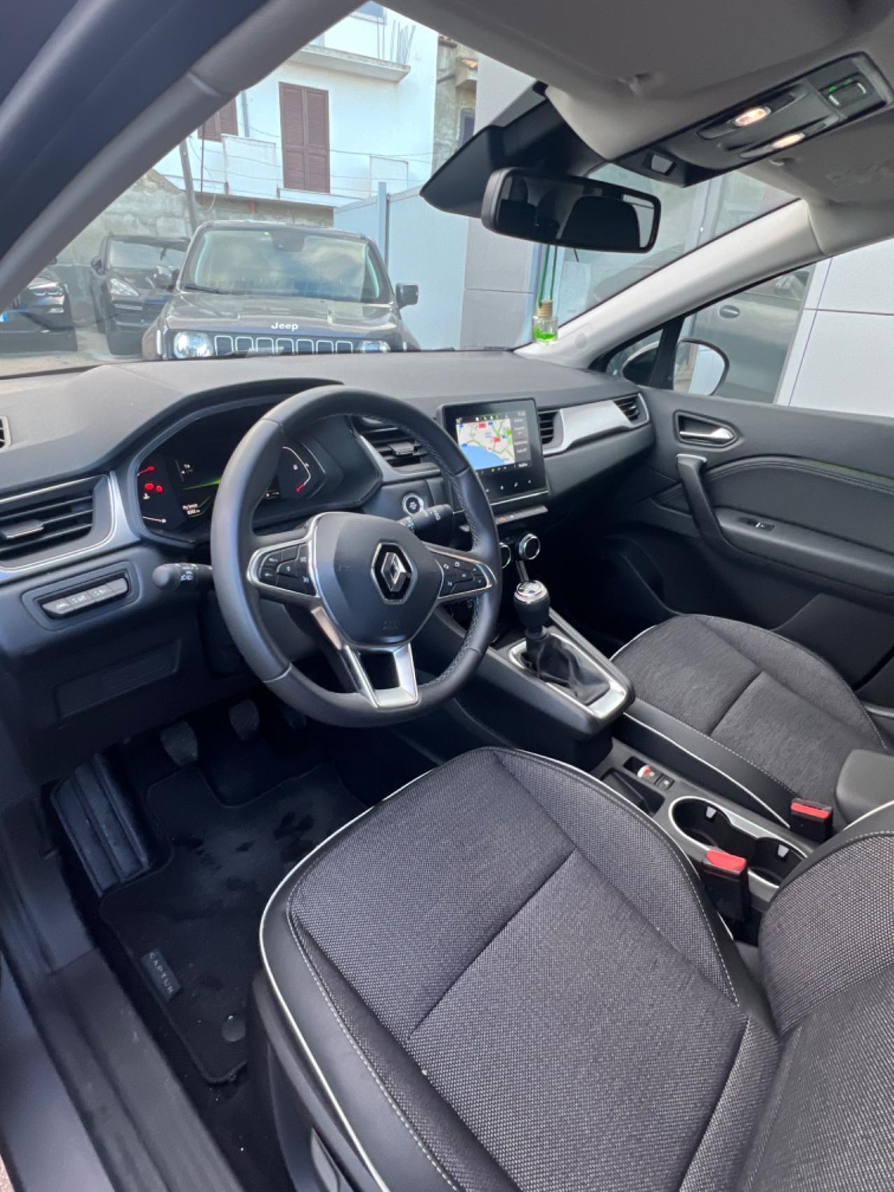 Renault Captur TCe 12V 90 CV Techno - ANNO 2023 - KM 8.000