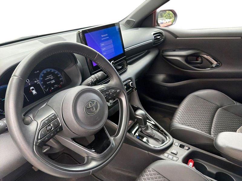 Toyota Yaris Yaris 1.5h 130 Lounge