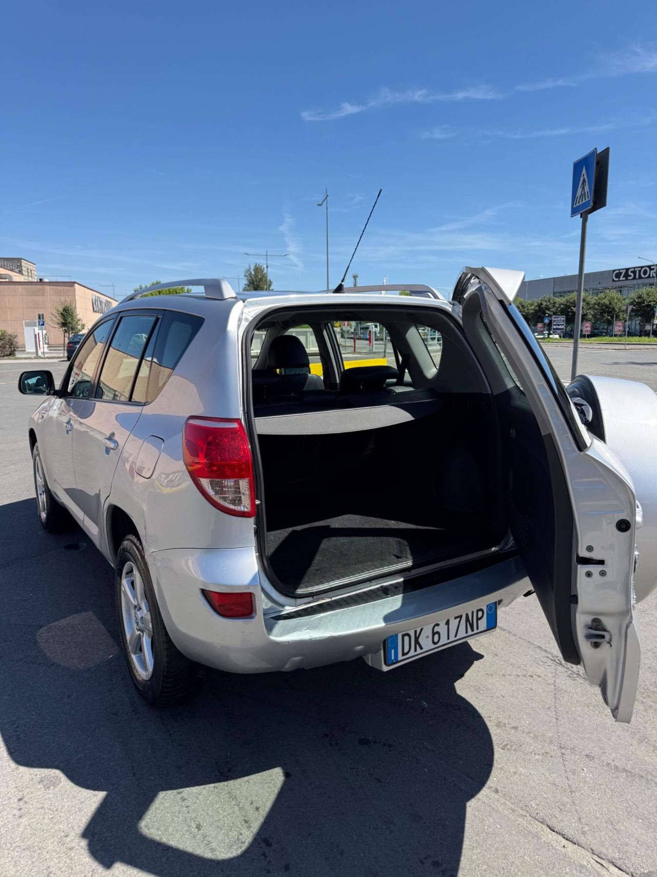 Toyota RAV 4 RAV4 2.2 D-4D 136 CV Luxury