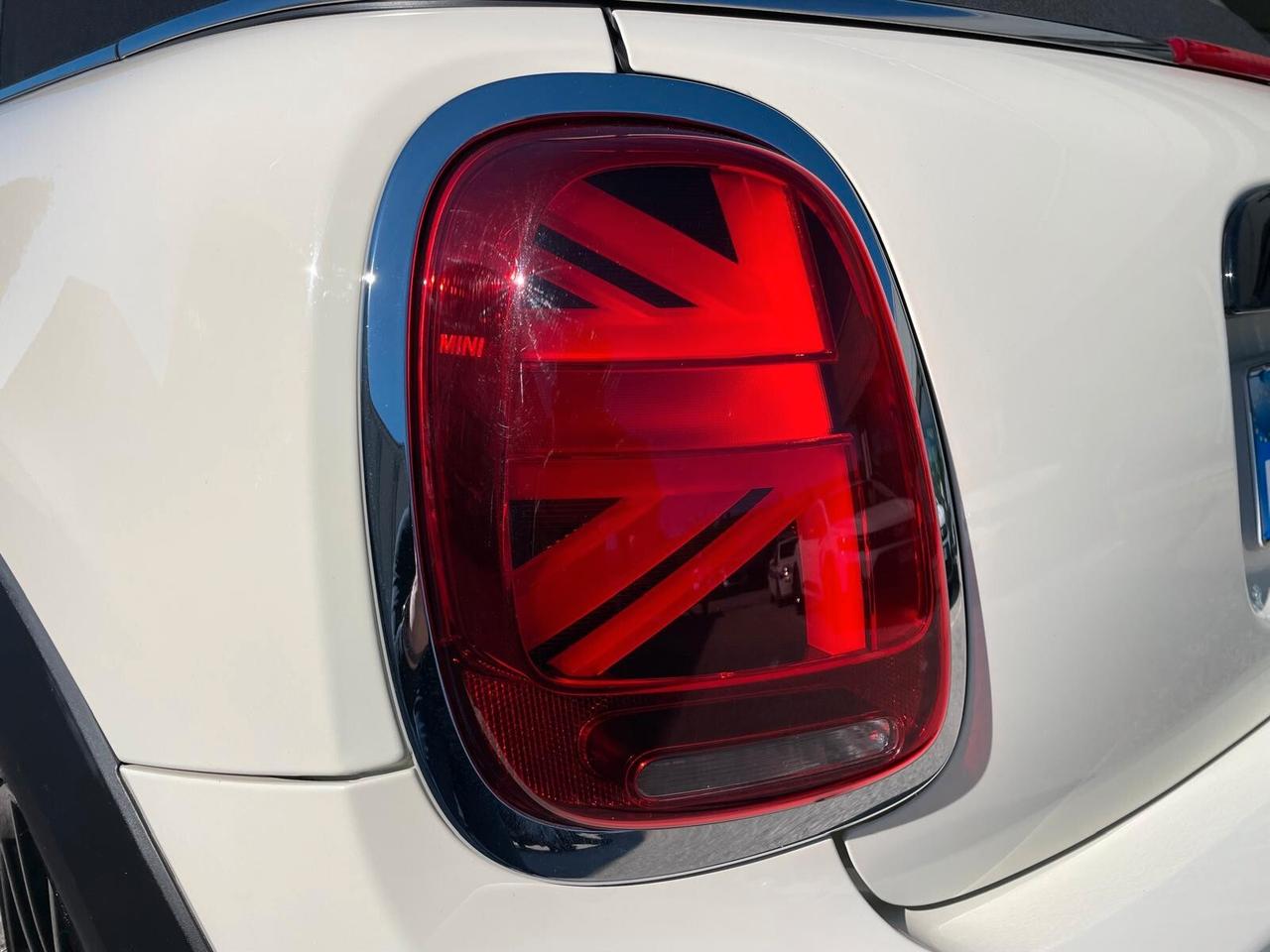 Mini Cooper Hype Cabrio 1.5 Benz 136 cv Automatica