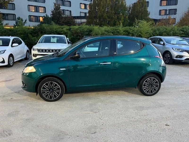 Lancia Ypsilon Ypsilon 1.0 FireFly 5 porte S&S Hybrid Ecochic Gold