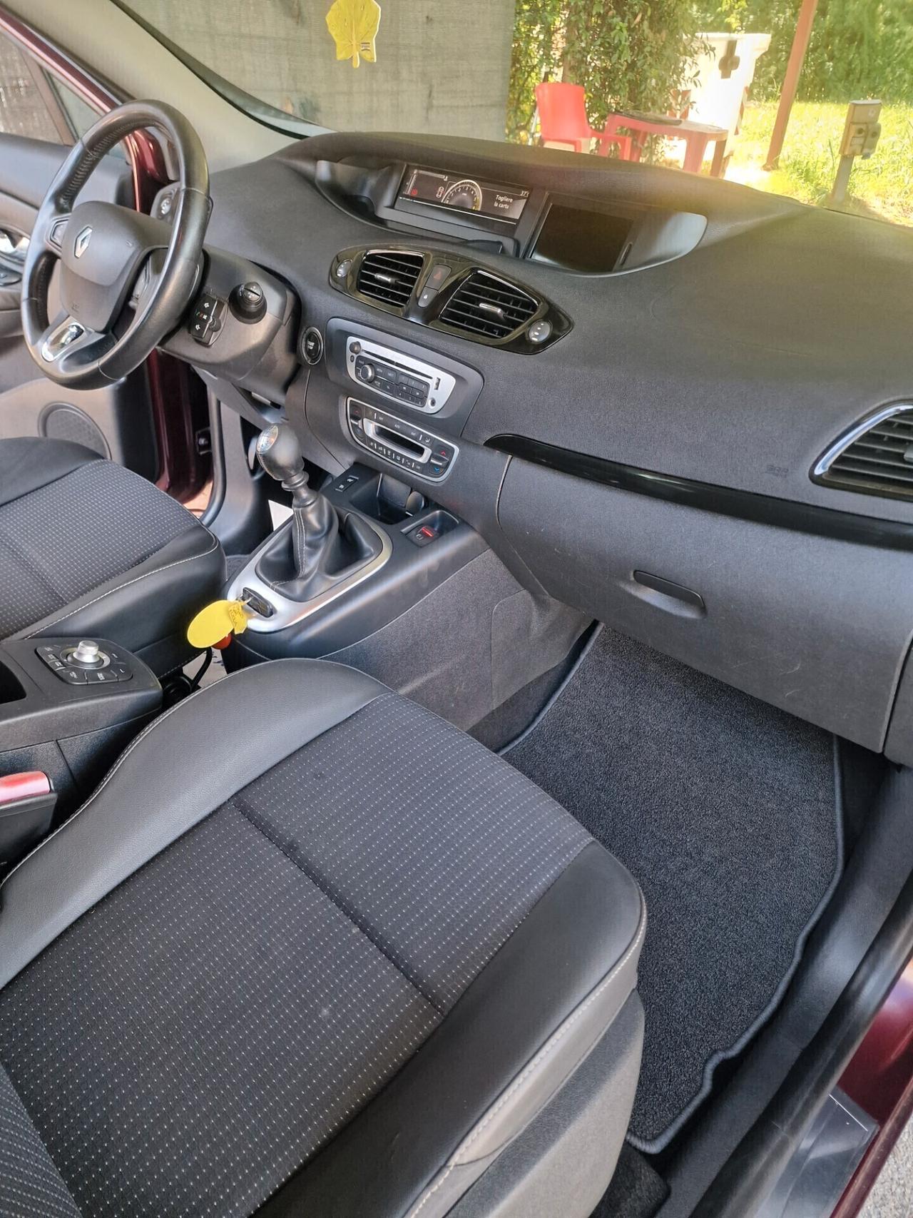 Renault Scenic Scénic 1.5 dCi 110CV unicpr/ distrb ok.