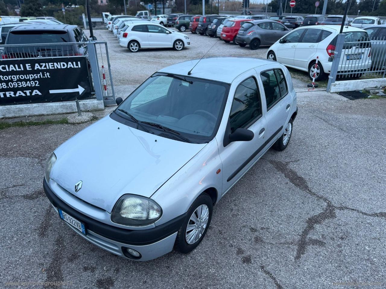 RENAULT Clio 1.2CAT 5p. RT