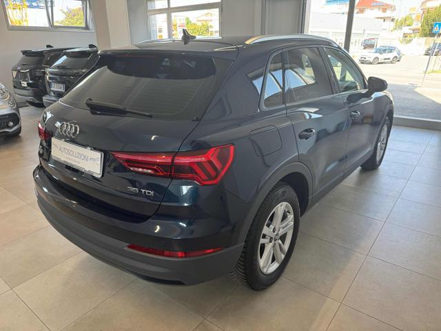 AUDI Q3 35 TDI S tronic Business