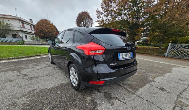 FORD Focus 1.6 120 CV GPL Plus