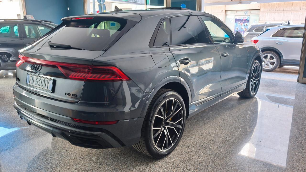 Audi Q8 50 TDI 286 CV quattro tiptronic S-line STRAFULL