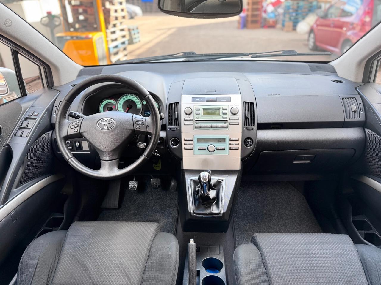 Toyota Corolla Verso 1.8 16V