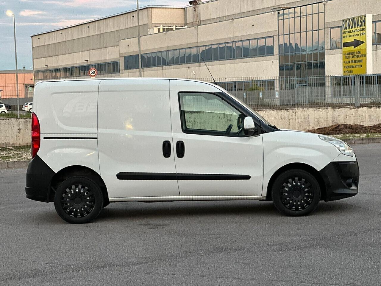 FIAT DOBLO' con ARIA CONDIZIONATA! SUPER PREZZO!