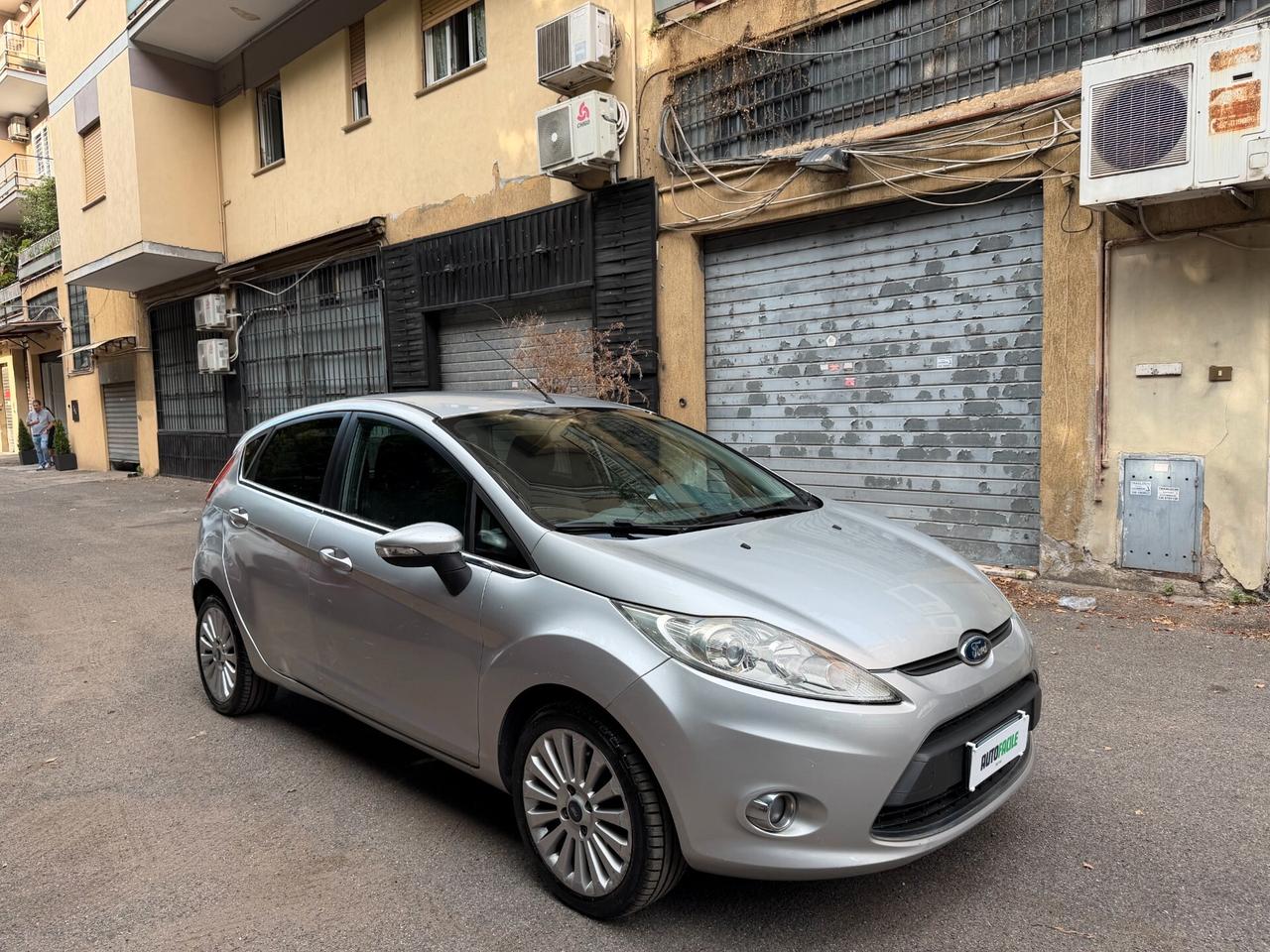 Ford Fiesta 1.2 82CV - DISTRIBUZIONE FATTA