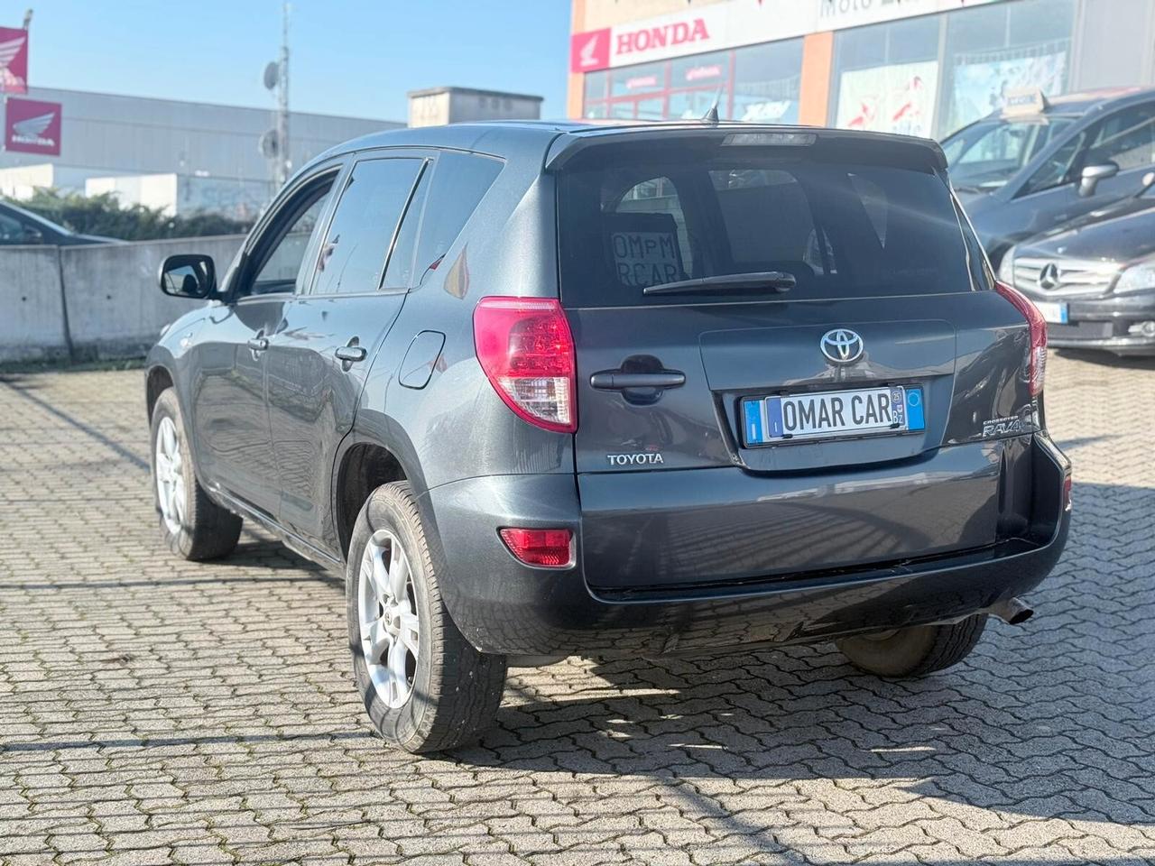 Toyota RAV 4 2.2 D 4X4 2009 MANUALE