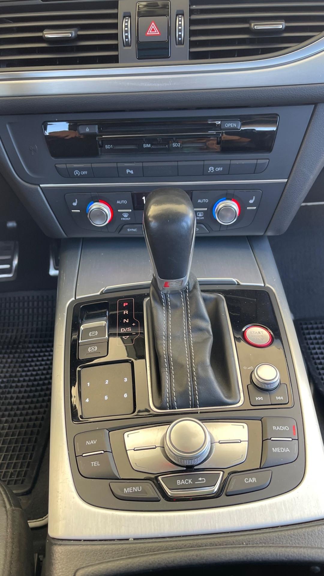 Audi S6 Avant 4.0 TFSI quattro S tronic 17’
