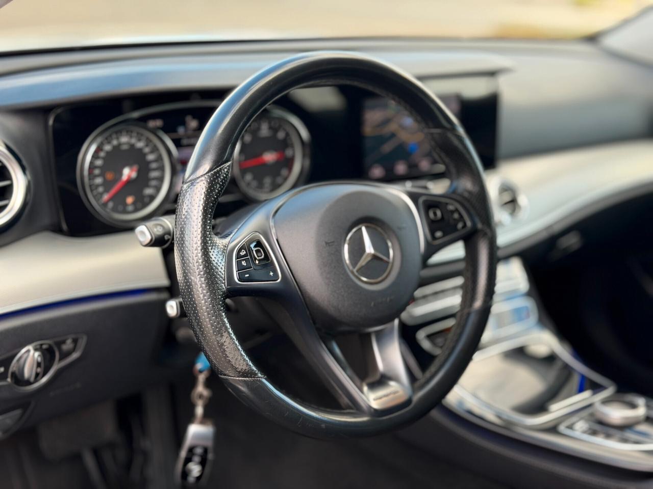 Mercedes-benz E 220d 194cv Executive Led*Pelle*Navi