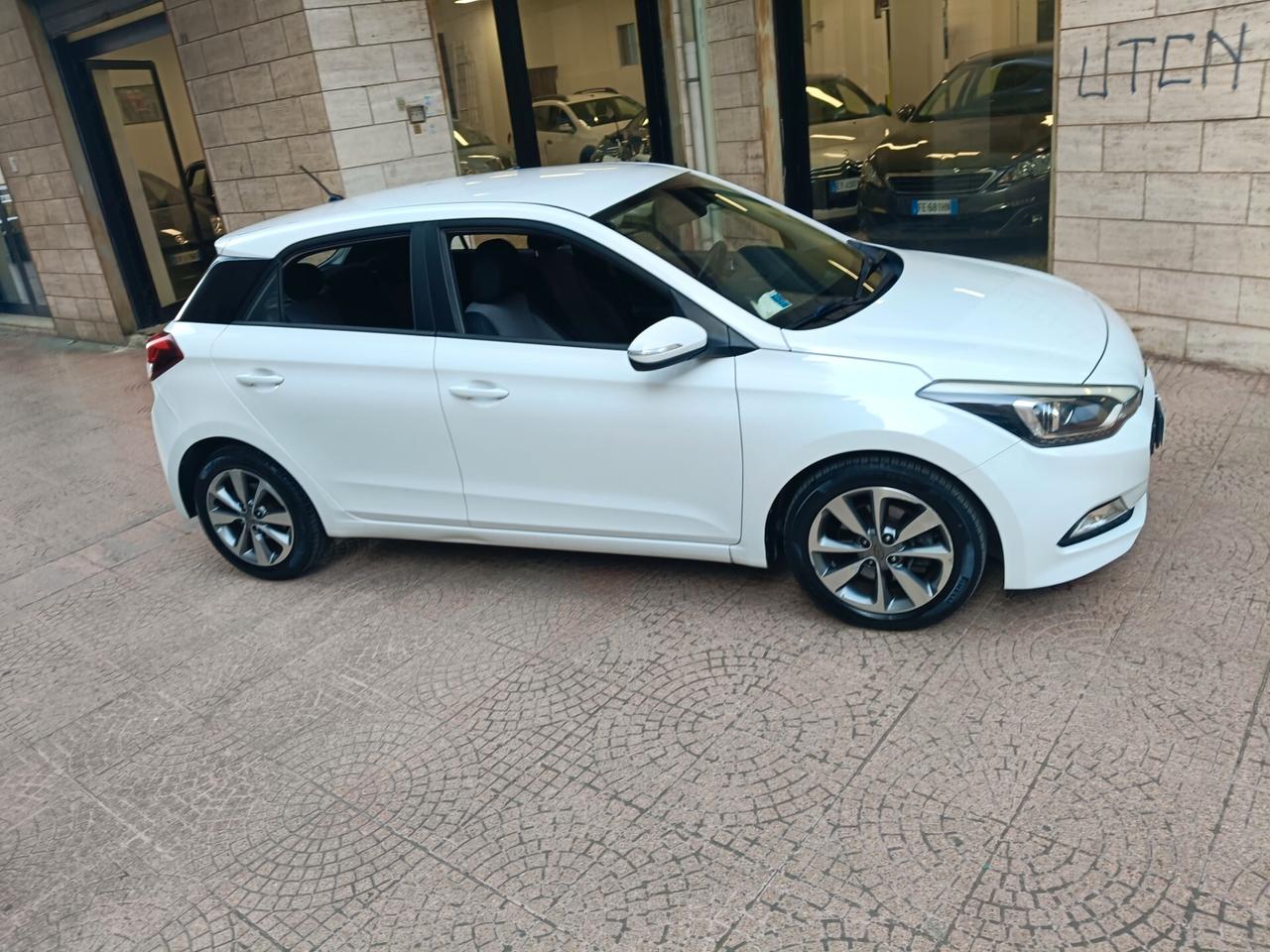 HYUNDAI I20 1100 DIESEL-NEOPATENTATI-Euro 6890-