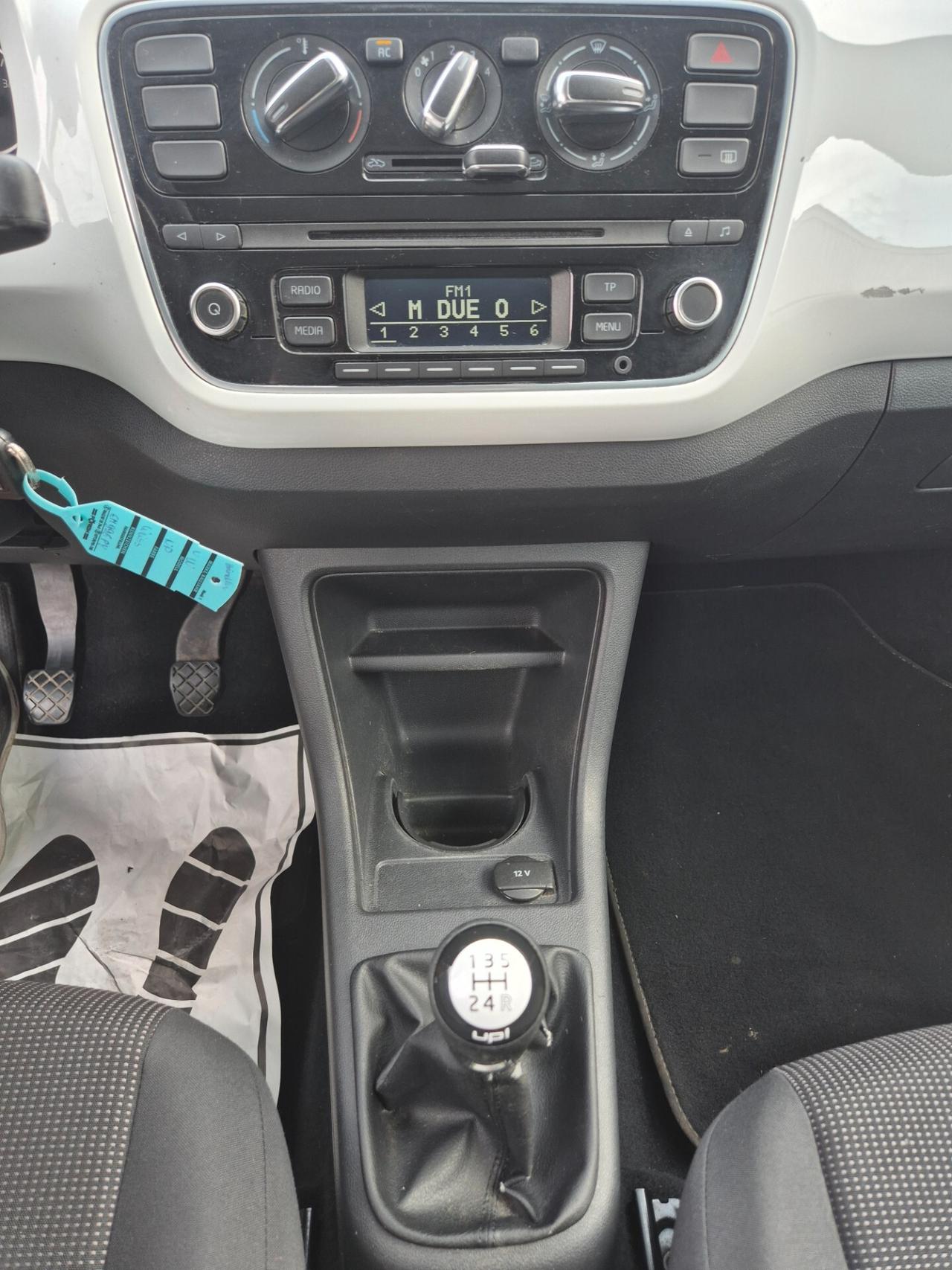 Volkswagen up! 1.0 75 CV 3p. white