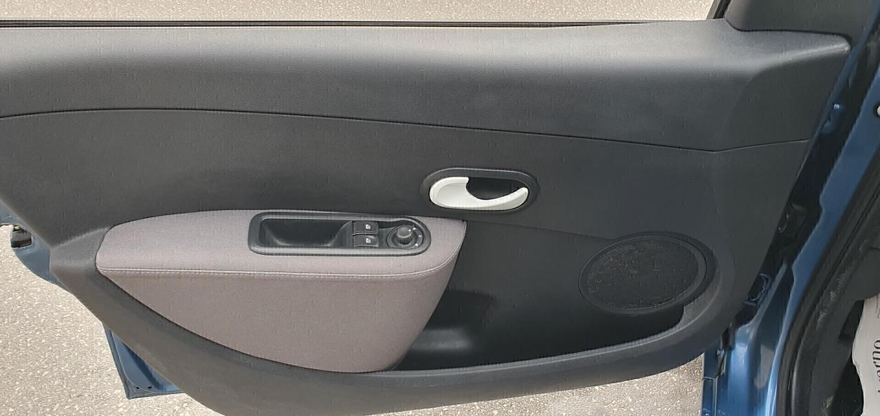 Renault Clio 1.2 16V 5 porte Yahoo!